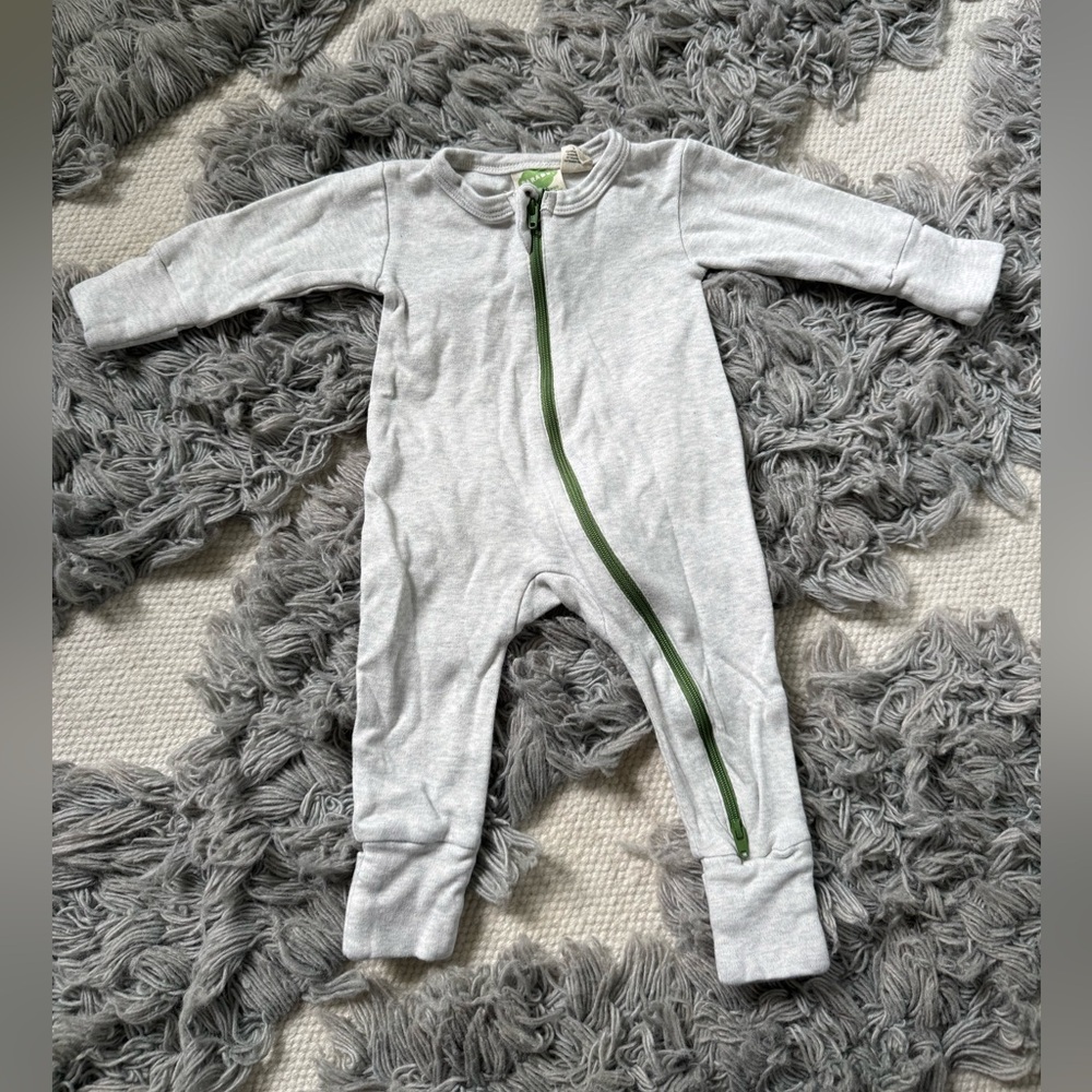 Parade - Zipper onsie pjs - grey and green zipper - 0-3M